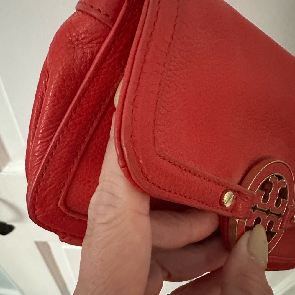 Tori Burch cross body purse
